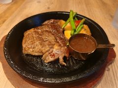 -玛格萝妮比萨屋(四平店)