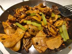 招牌干锅牛蛙-蛙蛙叫·干锅年代(钻石广场店)