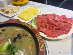 -牛得很·鲜牦牛肉烧烤·牛羊肉菌汤锅(康定店)