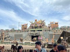 -七彩云南欢乐世界