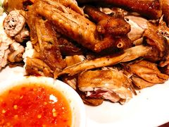 -Neary Khmer Restaurant