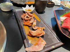 猪颈肉-铭牛烧肉·和牛海鲜自助(高新月牙湖店)