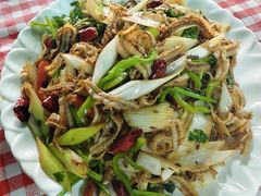 -超越海鲜屋(飞龙物业店)
