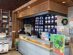 -亮亮面馆(经六路店)