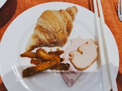 -亚龙湾希尔顿自助餐厅·海鲜·烧烤·沙滩BBQ·现场乐队