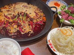 -萍姐火锅·公路夜市(武汉首店)