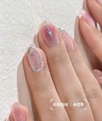 -悦指间美甲美睫