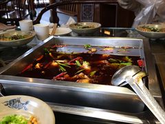 -张大胡子鱼头火锅酒楼(长益路店)