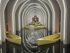 -涨巢·潮玩水疗局