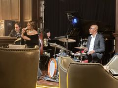 -LONG BAR 廊吧(外滩华尔道夫酒店)