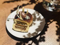 -潮一不贰·法式甜品·生日蛋糕·西式简餐(外滩店)