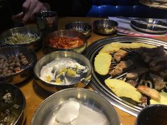 -老炉家木炭烤肉(长江国际店)