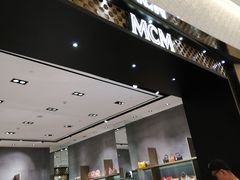 -王权免税店(普吉机场店)