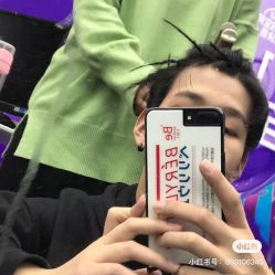 -时尚殿堂明星门店