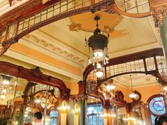 -Majestic Café