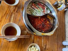 -岗上渣渣老火锅(两路口店)