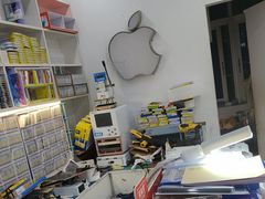-修卜凡二手严选店·手机维修·回收租赁(川沙地铁站店)