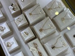 -海星奢选二手奢侈品手表包包鉴定回收寄卖(墨玉南路店)