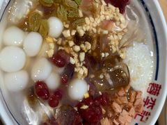 -蓉李记成都名小吃(武汉经开万达店)
