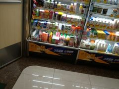 -全家便利店(银翔路店)