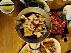 -隔壁老王·家常云南菜(花巷店)