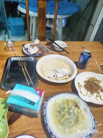 今天在鱼羊鲜吃了涮羊肉，吃得那叫一个满足！