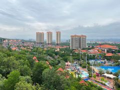 -客天下恐龙水晶玻璃桥