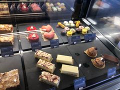 -星巴克臻选(上海合生汇1F店)