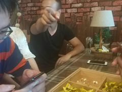 -MAX伯爵趣味互动密室逃脱(大坪D馆店)