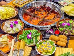 -憨孃孃·重庆老火锅(红山黑金店)