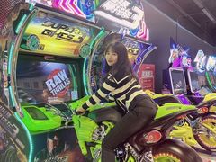 -哆啦星球(小寨店)