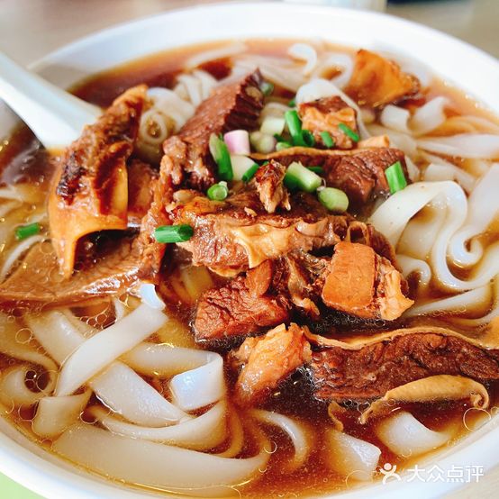 名鲜美食(康乐店)