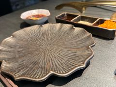 -铭牛烧肉·和牛海鲜自助(高新月牙湖店)