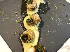 -La Mer Restaurant & Lounge