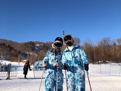 -亚布力新体委滑雪场