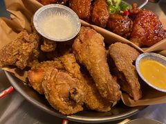 炸鸡翅一半一半-富乐满韩国正宗炸鸡韩国料理(虹泉路店)