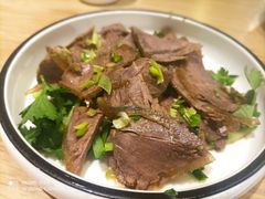 -小鱼小牛·鱼牛干锅·脆鱼火锅(世欧广场店)