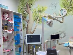 -瑞尔齿科(颐堤港诊所)