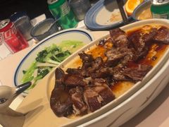 -八府香鸭·啫啫煲(华山路店)