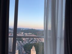 -大连星海皇冠假日酒店