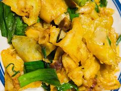 腊肉炒黄坡豆丝-肖记公安牛肉鱼杂(田林路店)