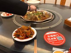 -周老三跷脚牛肉·全牛火锅(非遗传承店)