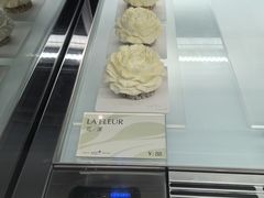 -潮一不贰·法式甜品·生日蛋糕·西式简餐(外滩店)