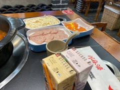 -川麻婆泥锅涮肚·串串火锅(物资学院店)