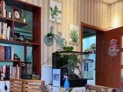 -Rabbit Cafe私房西餐甜点咖啡(栖霞路店)