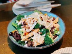 鸡肉西兰花什锦沙拉-BOCATA 西班牙餐厅(三里屯店)