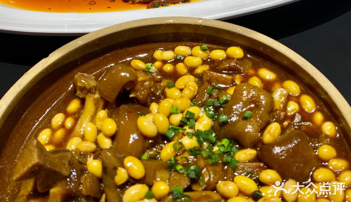 只有我发现了藏在民生路的这家川菜馆吗？狂喜！