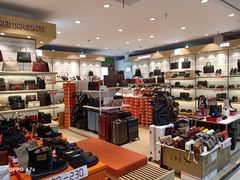 -新田360广场(上海华侨城店)