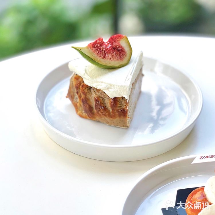 上海｜好看又好吃的蛋糕新店，每一口都是快乐甜蜜