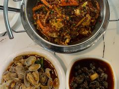 -凤凰路何眼镜香辣蟹(花果园店)